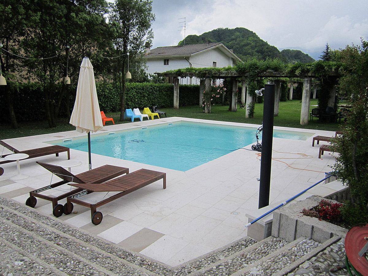 Realizzazione di una piscina per un hotel 5